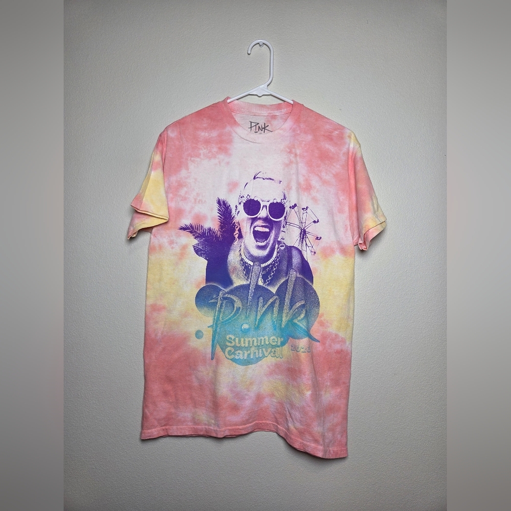 NWOT P!NK PINK Summer Carnival 2023 Medium Unisex T-Shirt Official